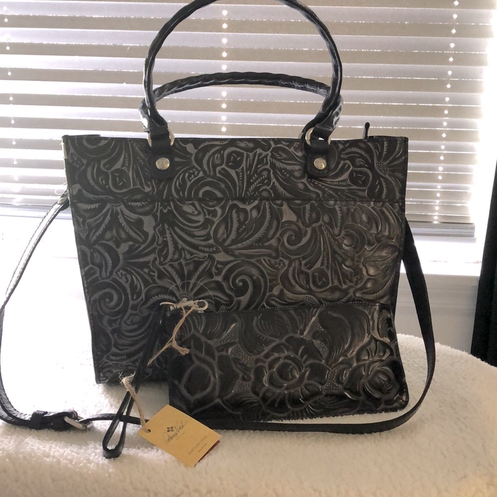 Brand new Patricia Nash with matching wallet